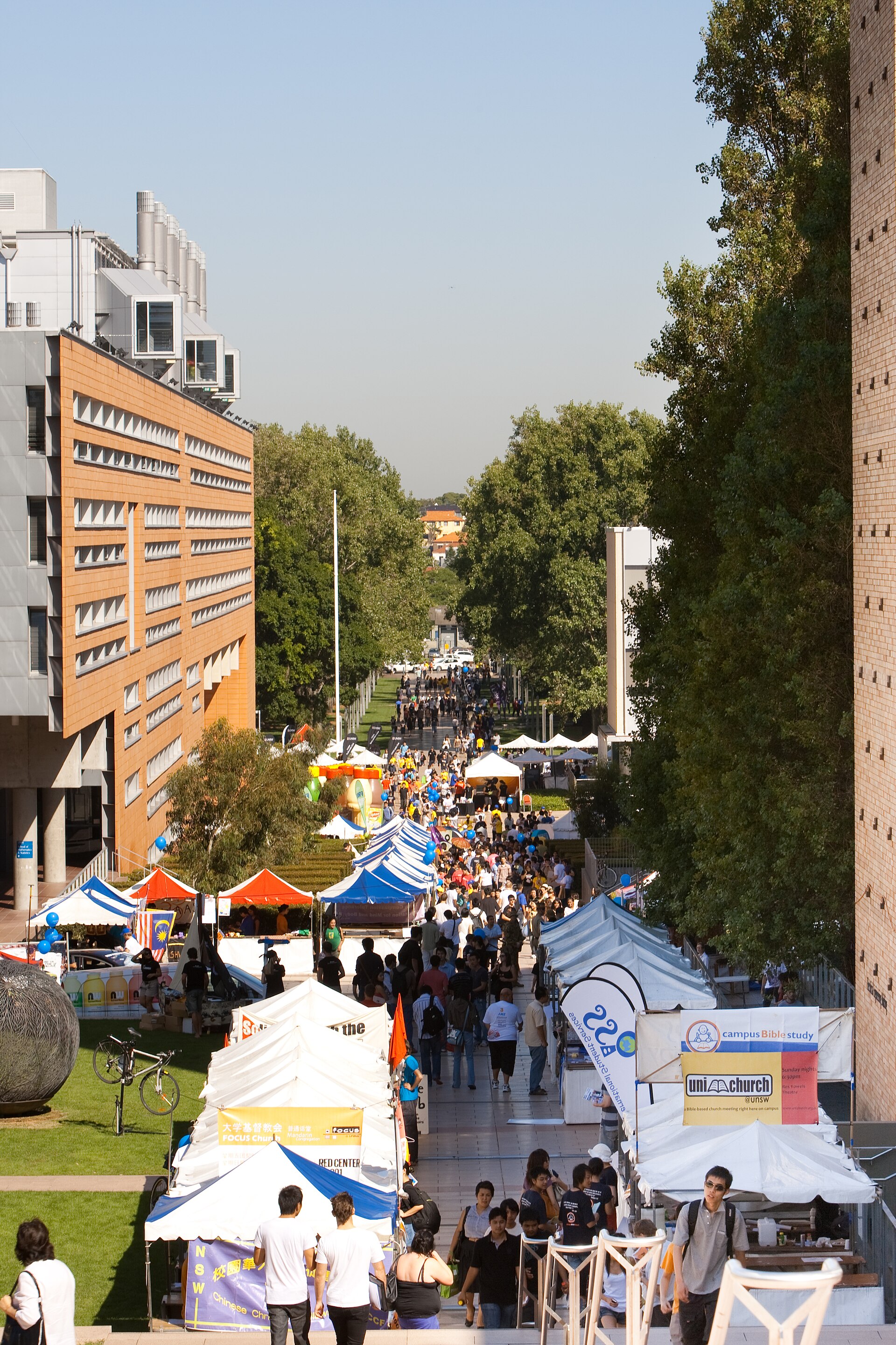 Students during Orientation Week at UNSW Sydney